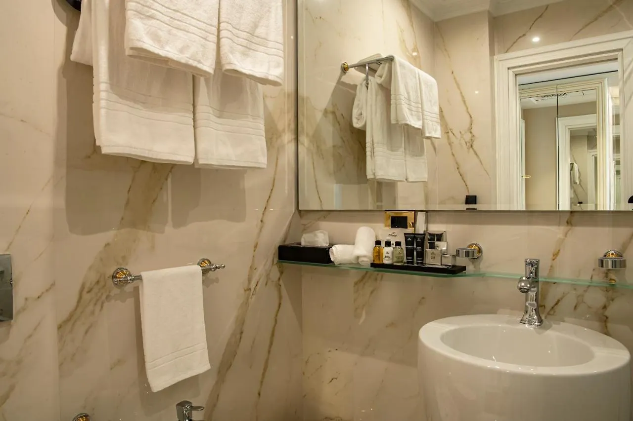**** Hotel Radisson Collection Morina Hotel, Tirana Selita e Vogel Albania