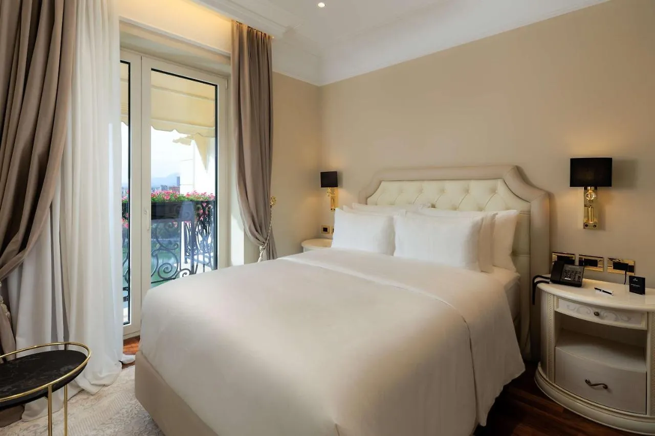 ホテル Radisson Collection Morina Hotel, Tirana Selitë e Vogël
