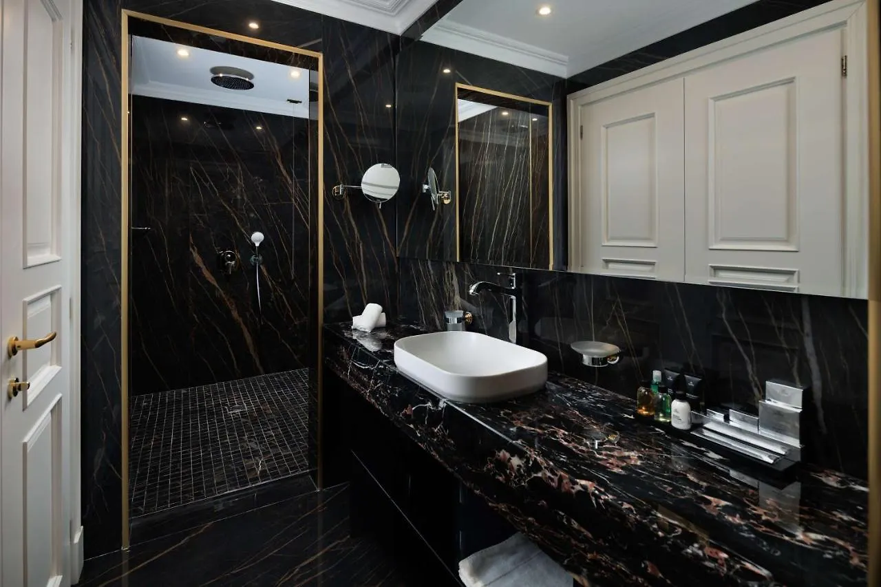 Radisson Collection Morina Hotel, Tirana Selitë e Vogël Hotel