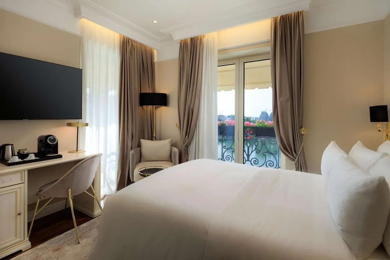 Radisson Collection Morina Hotel, Tirana Selitë e Vogël