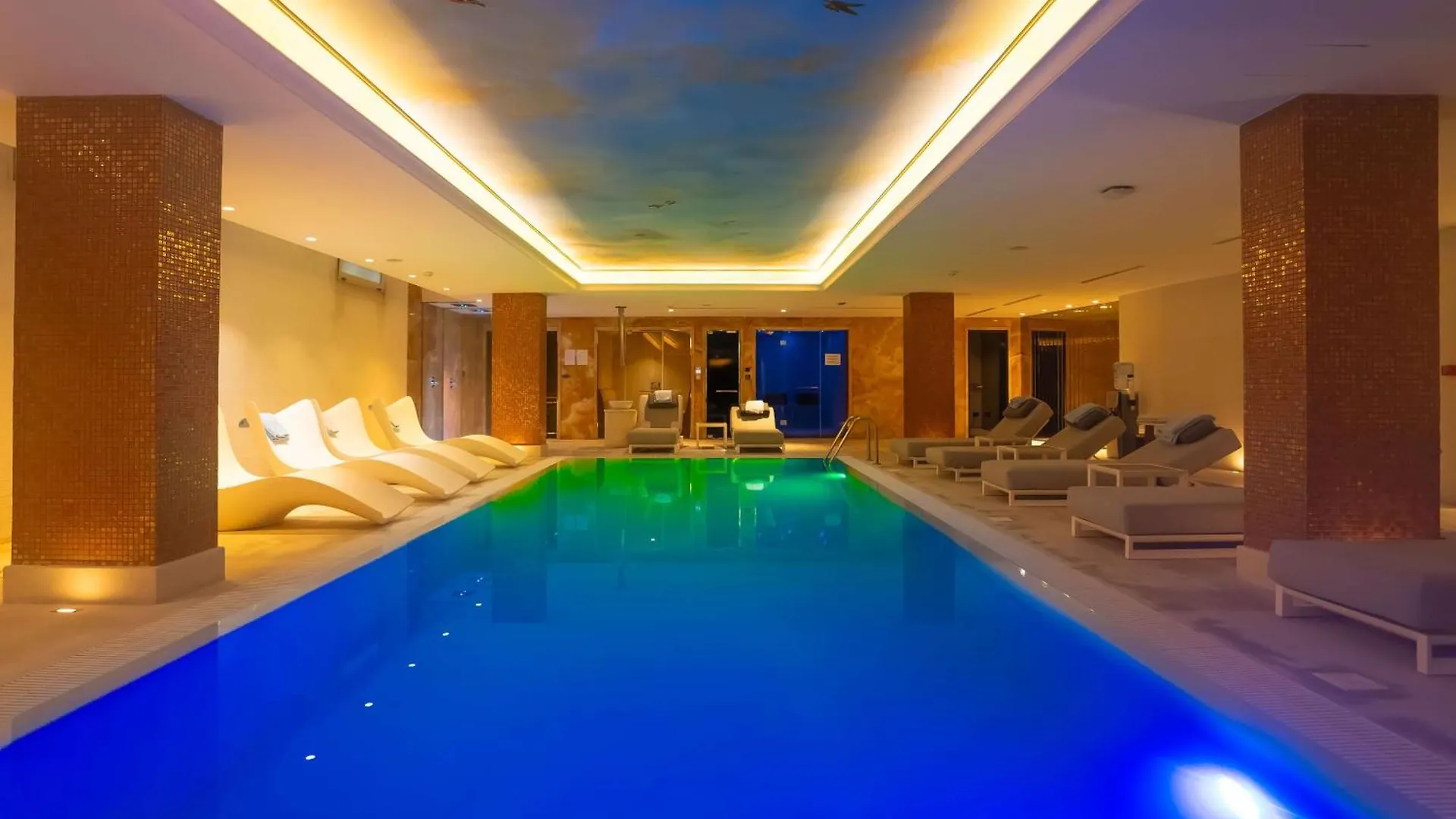 **** Hotel Radisson Collection Morina Hotel, Tirana Selitë e Vogël Albania