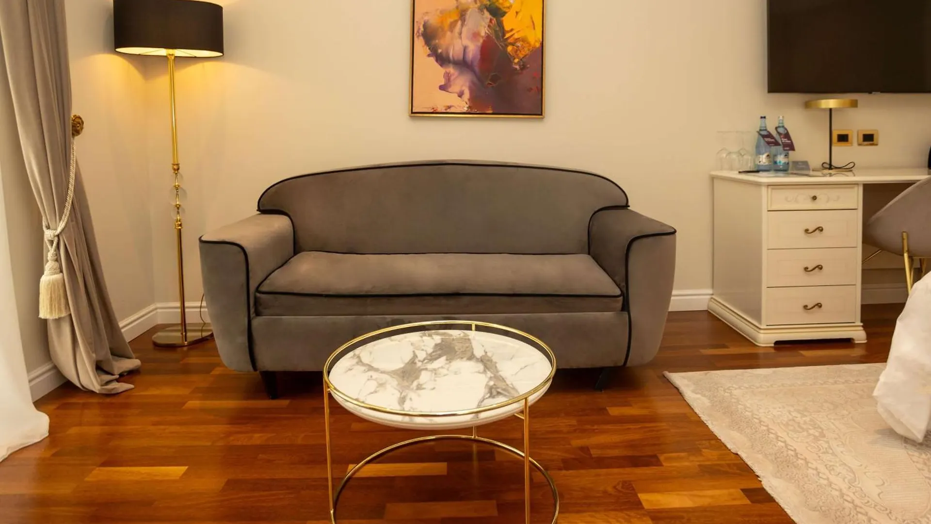 Radisson Collection Morina Hotel, Tirana Selitë e Vogël Hotel
